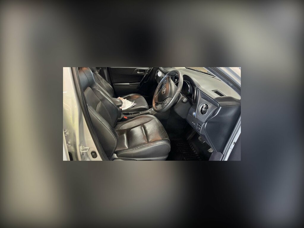 Toyota Auris 1.8 Vvt-h Excel Cvt Euro 6 Ss Silver