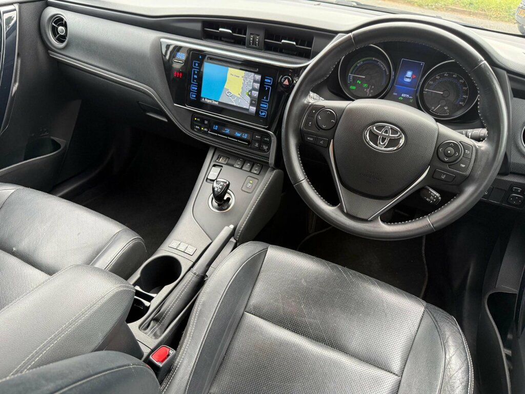 Toyota Auris 1.8 Vvt-h Excel Cvt Euro 6 Ss Silver