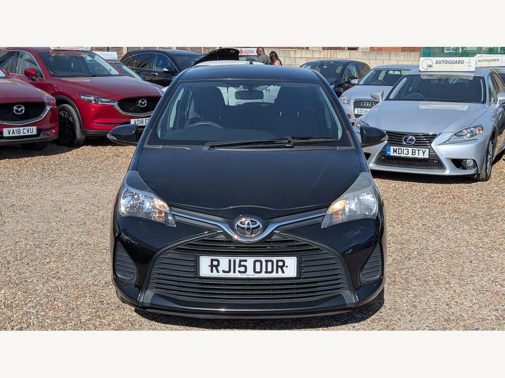 Toyota Yaris Petrol Black #3