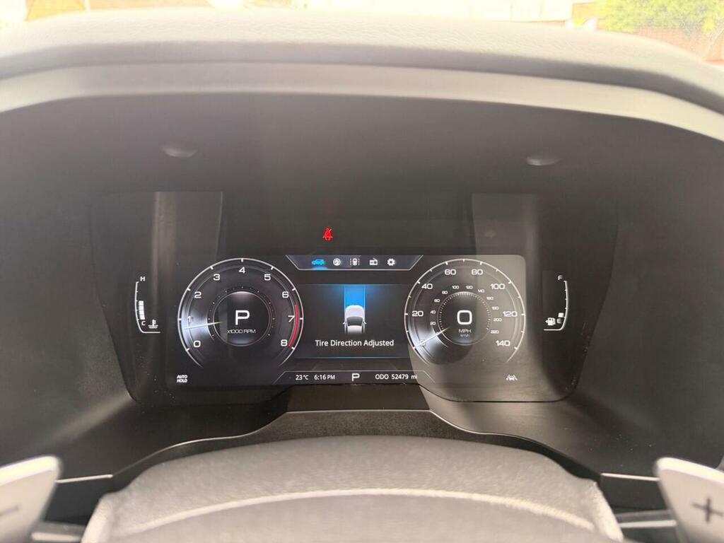 SsangYong Korando Korando Ventura E-motion White #35