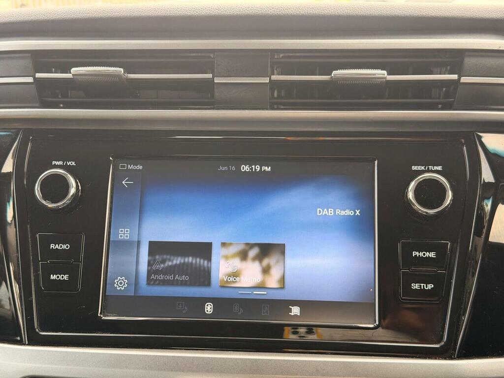 SsangYong Korando Korando Ventura E-motion White #52