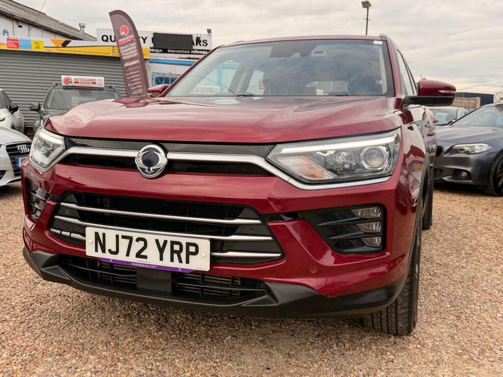 SsangYong Korando Korando Ventura E-motion White #17