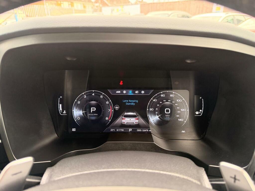 SsangYong Korando Korando Ventura E-motion White #42