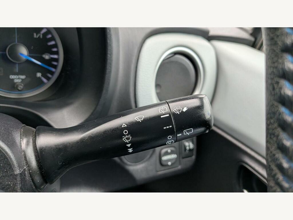 Toyota Yaris Hatchback Black #26