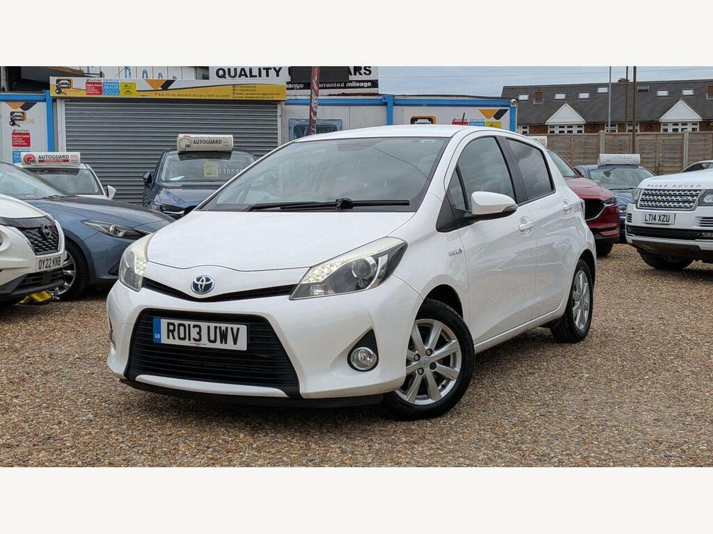 Toyota Yaris Hatchback Black #2