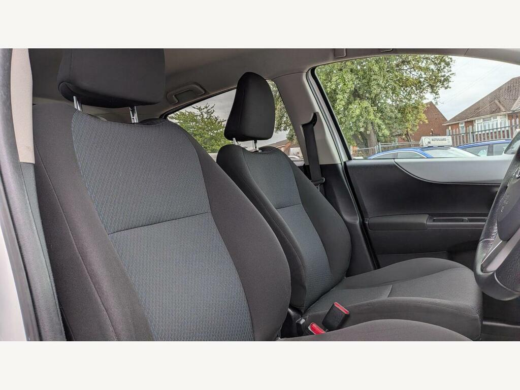 Toyota Yaris Hatchback Black #32