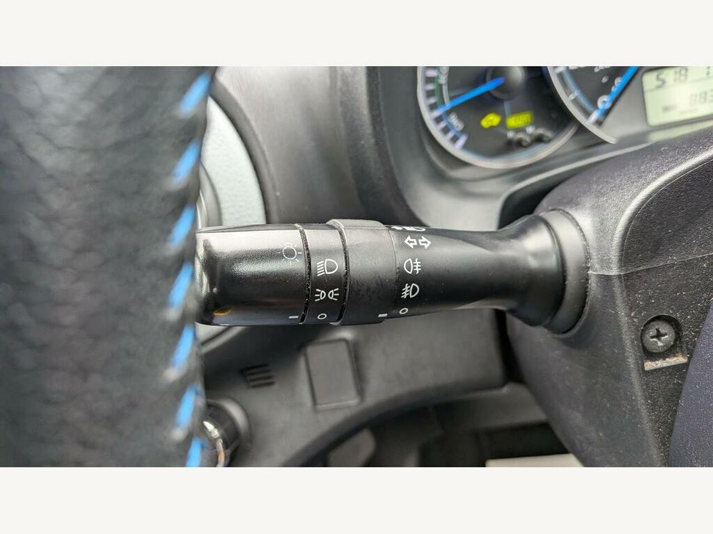 Toyota Yaris Hatchback Black #25