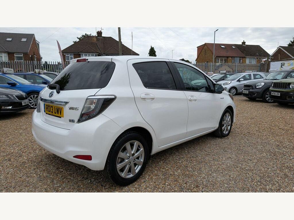 Toyota Yaris Hatchback Black #12