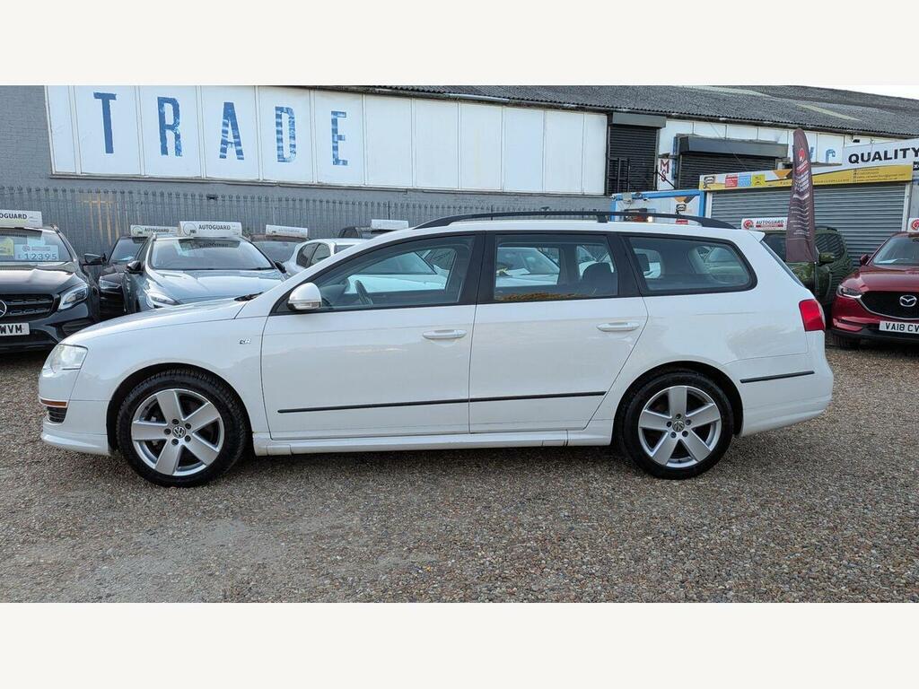 Volkswagen Passat Diesel White #5