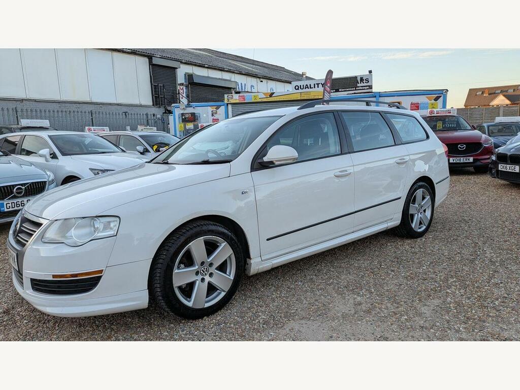 Volkswagen Passat Diesel White #6