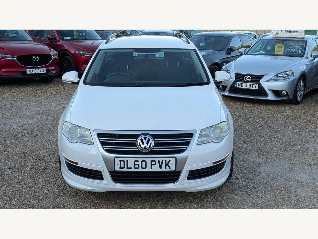 Volkswagen Passat Diesel White #4