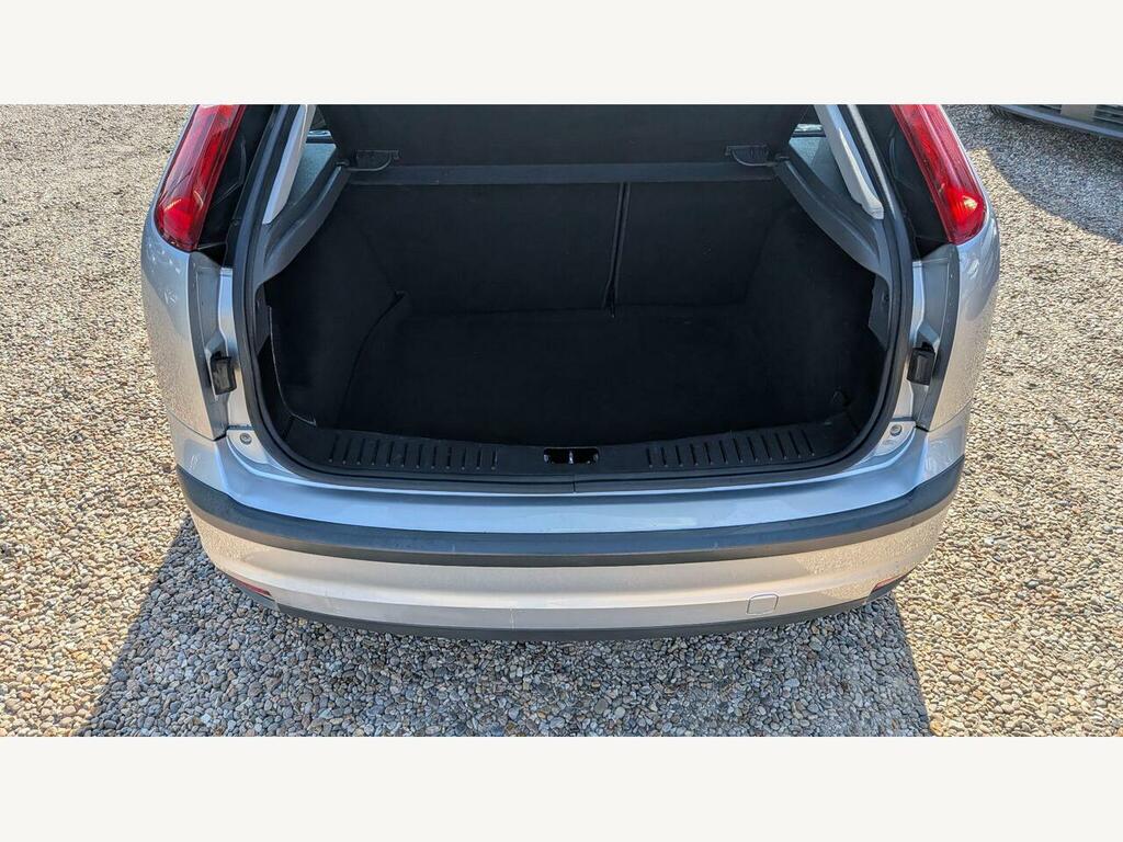 Ford Focus 1.6 LX Silver #11