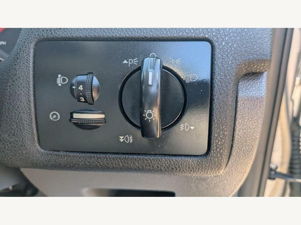 Ford Focus 1.6 LX Silver #19