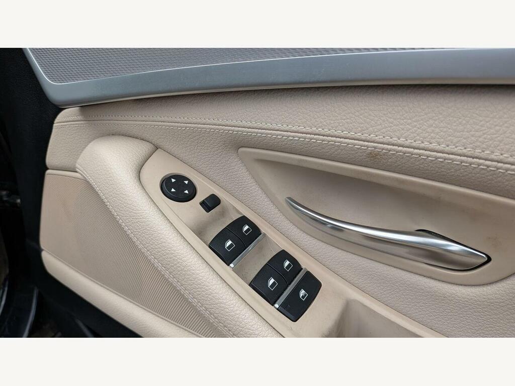 BMW 5 Series 530D M Sport Grey #40