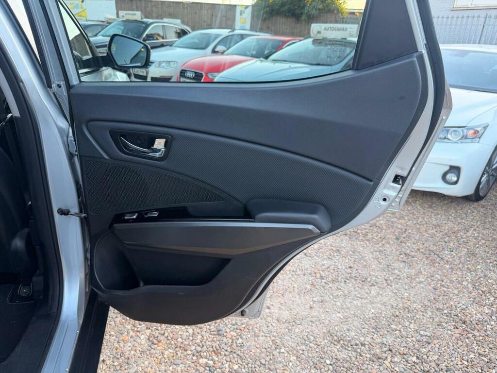 SsangYong Tivoli XLV Ultimate White #21