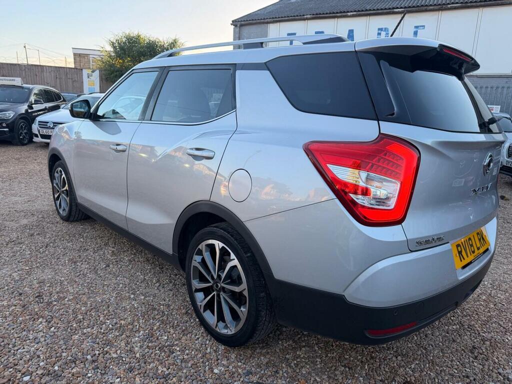 SsangYong Tivoli XLV Ultimate White #9