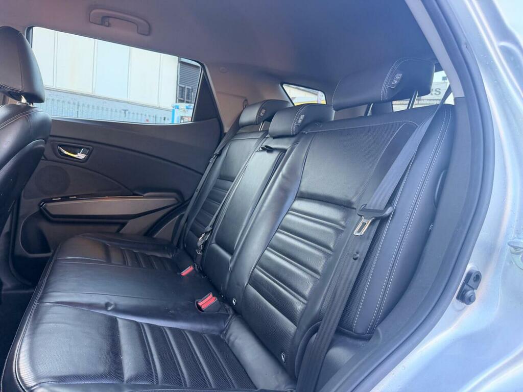 SsangYong Tivoli XLV Ultimate White #50