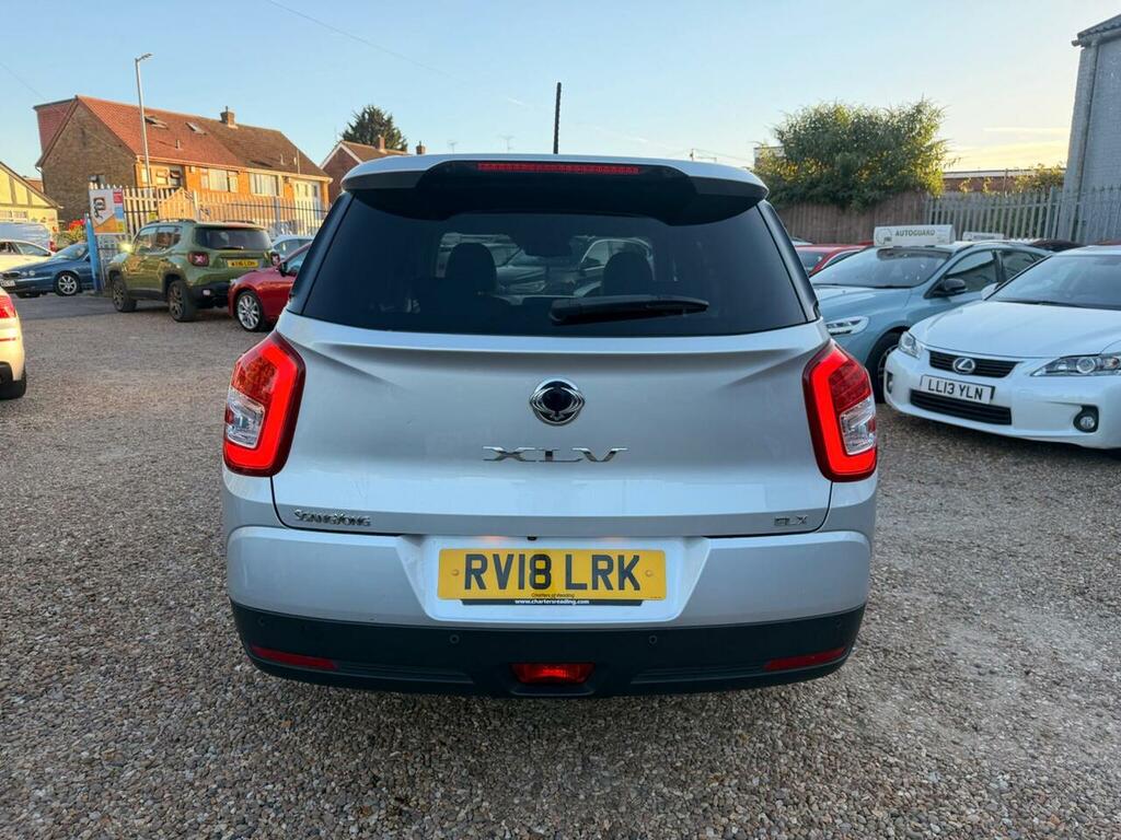 SsangYong Tivoli XLV Ultimate White #8