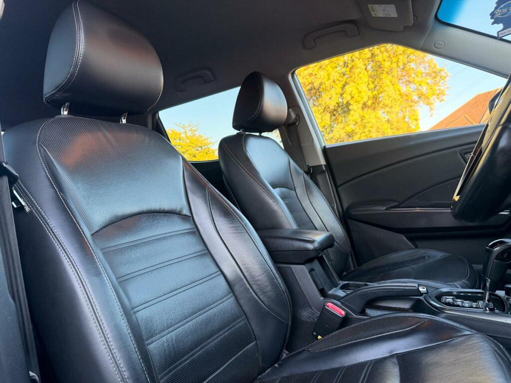 SsangYong Tivoli XLV Ultimate White #31