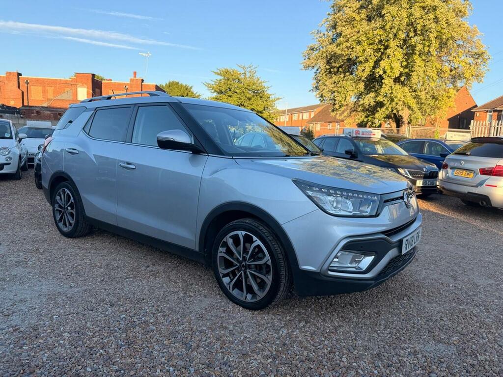 SsangYong Tivoli XLV Ultimate White #19