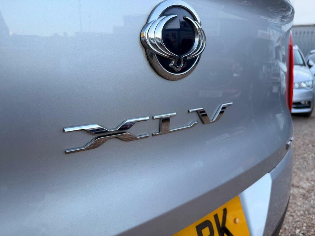 SsangYong Tivoli XLV Ultimate White #12