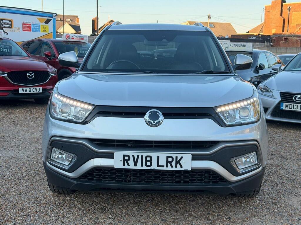 SsangYong Tivoli XLV Petrol Silver #4
