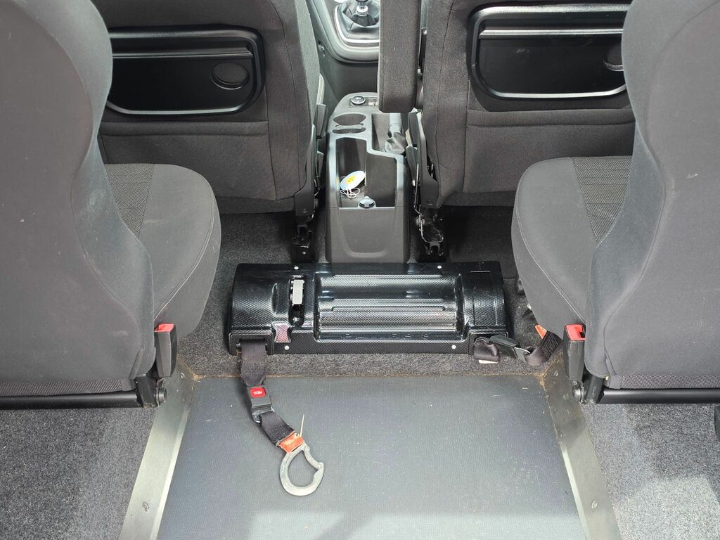 Ford Tourneo Connect Mpv Blue #18
