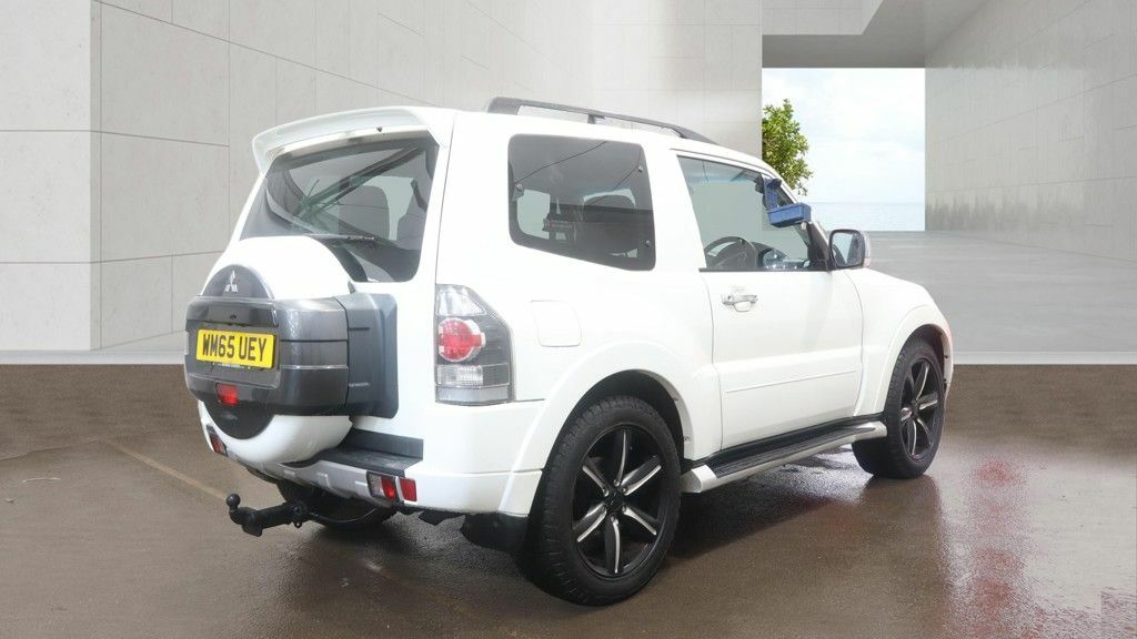 Mitsubishi Shogun Shogun Black #9
