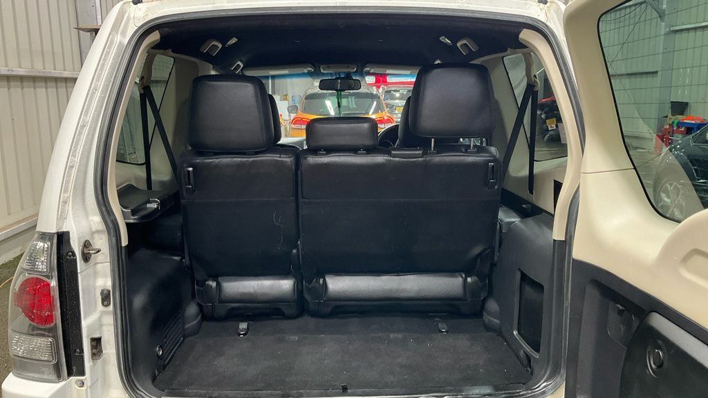 Mitsubishi Shogun Shogun Black #10