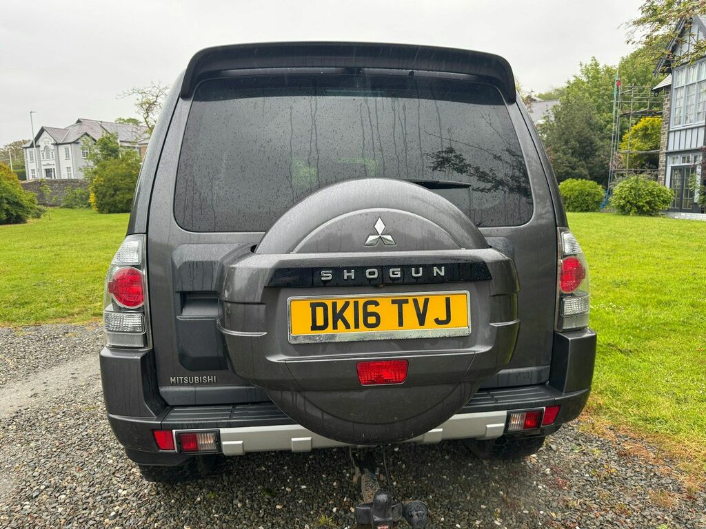 Mitsubishi Shogun Di-dc Barbarian Suv Grey #3