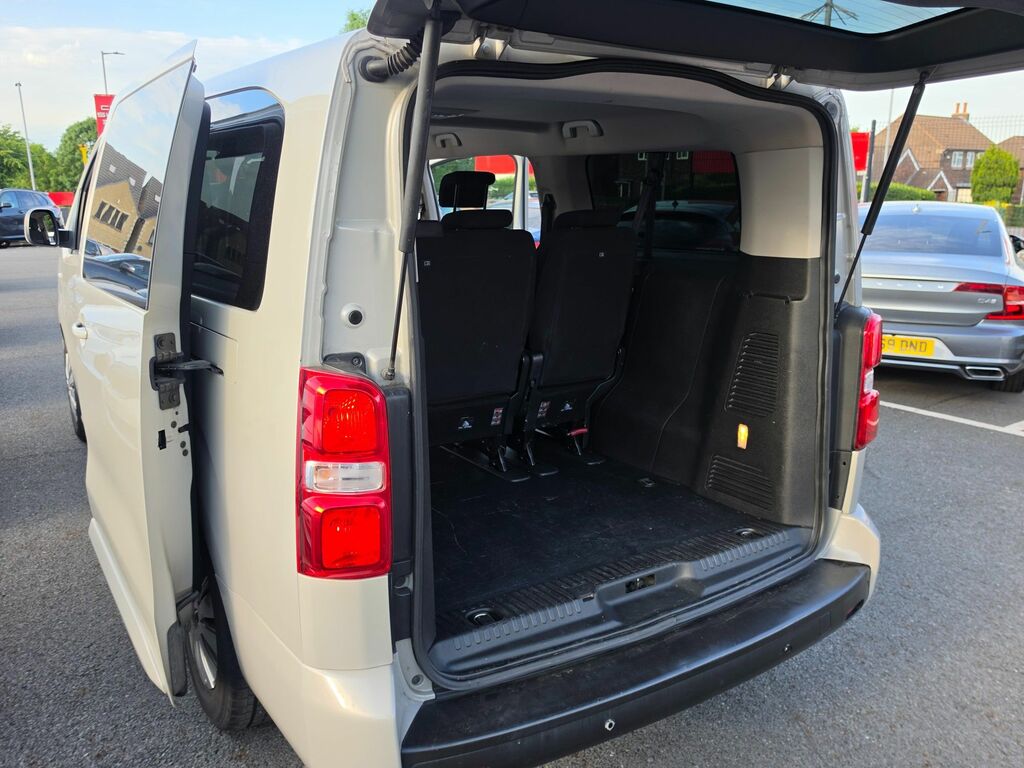 Toyota Proace Verso D-4d L1 Combi Black #7