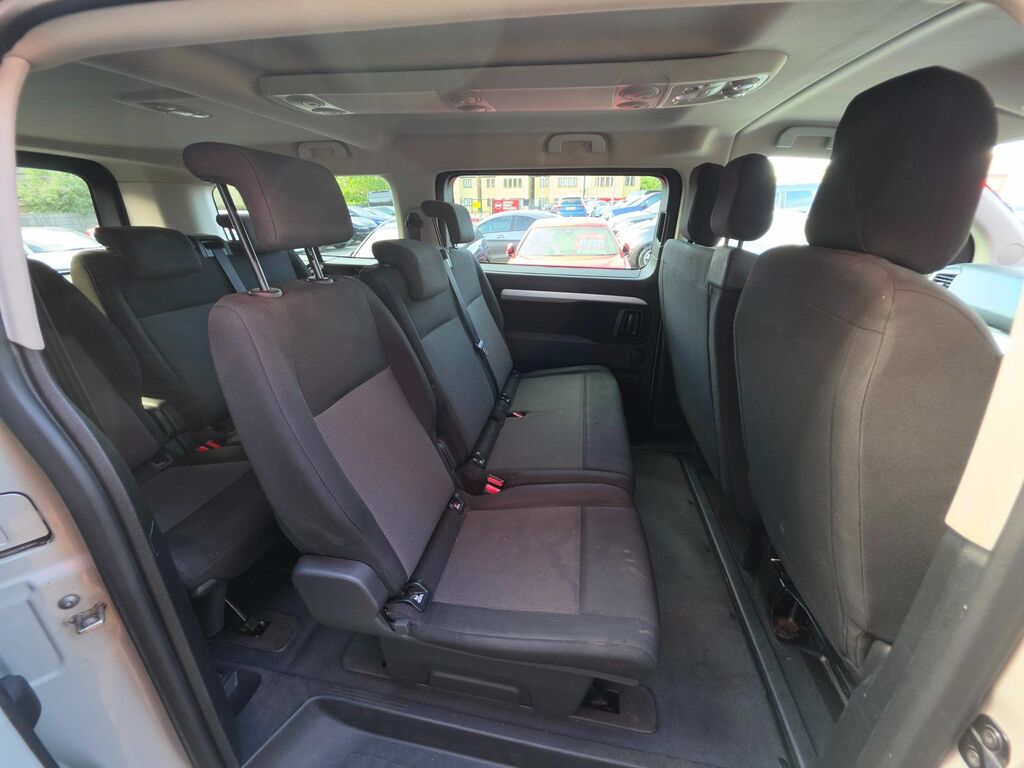 Toyota Proace Verso D-4d L1 Combi Black #40