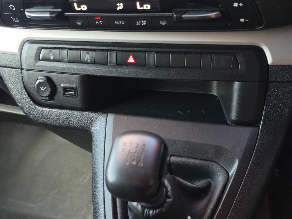 Toyota Proace Verso D-4d L1 Combi Black #56
