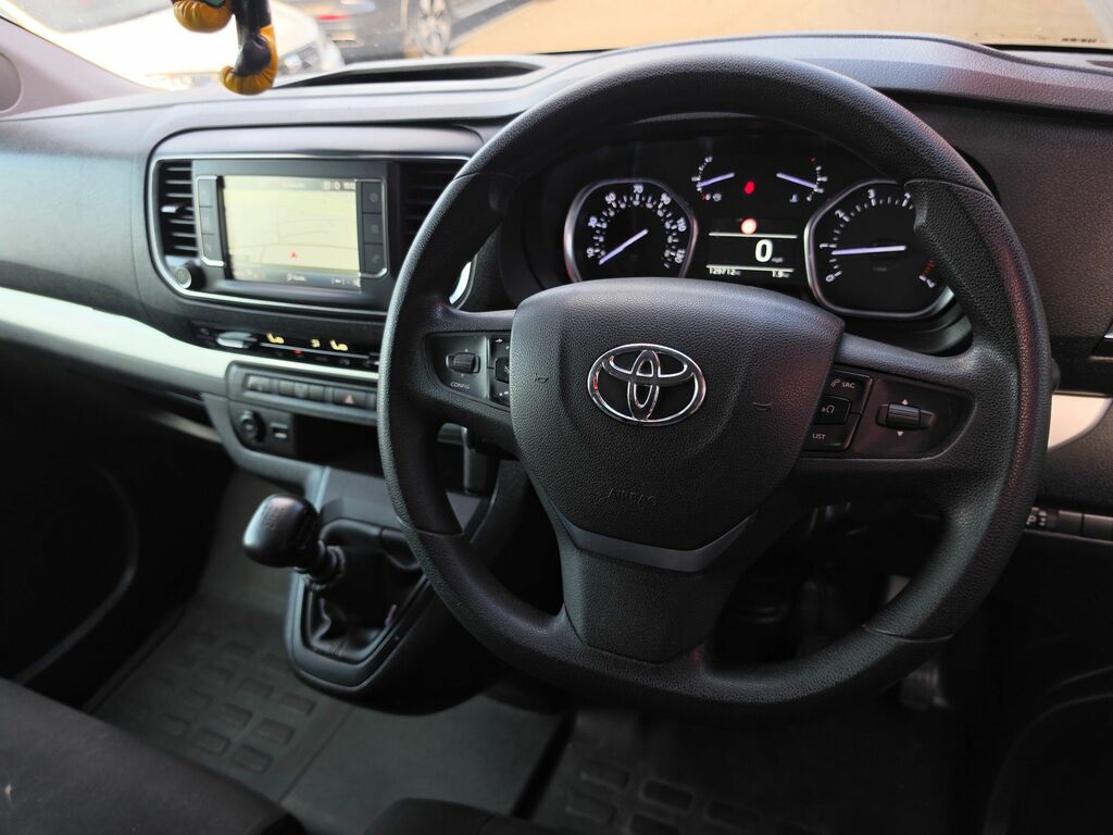 Toyota Proace Verso D-4d L1 Combi Black #49