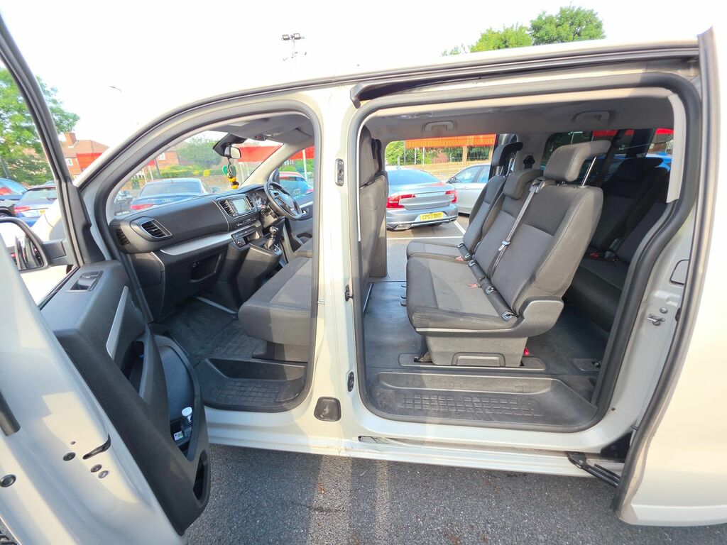 Toyota Proace Verso Shuttle Long Mpv Silver #3