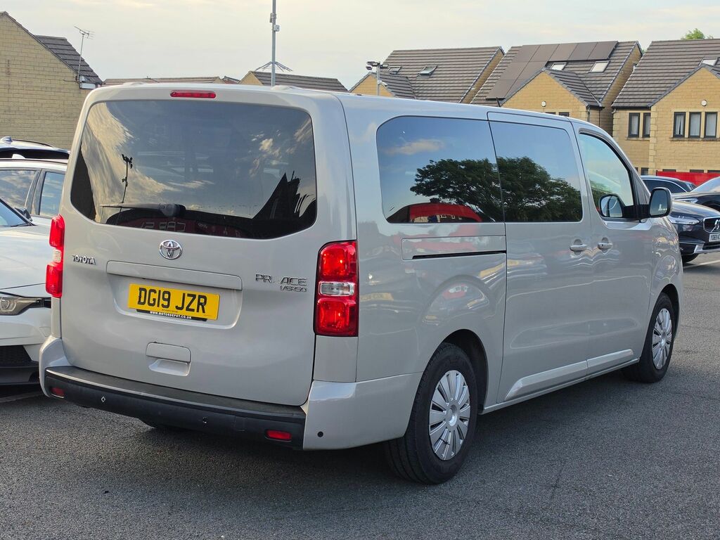Toyota Proace Verso D-4d L1 Combi Black #27