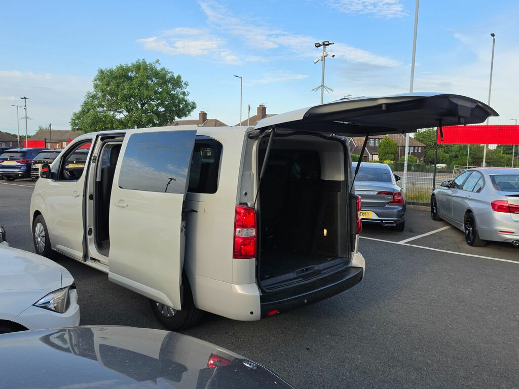 Toyota Proace Verso Shuttle Long Mpv Silver #6