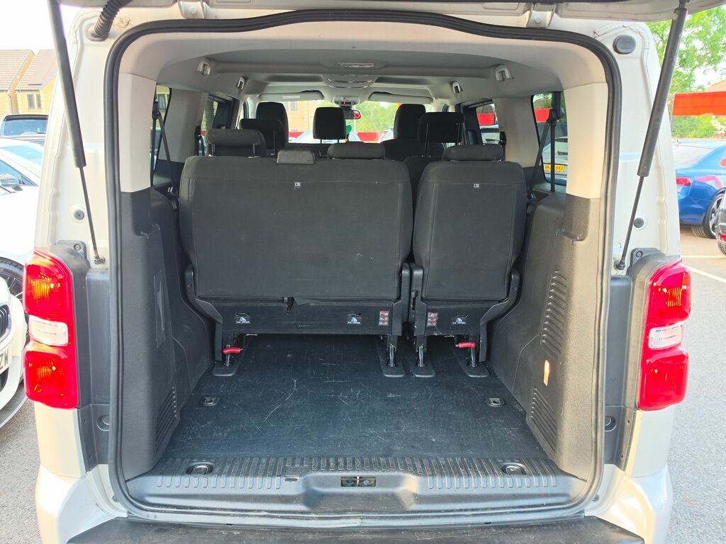 Toyota Proace Verso D-4d L1 Combi Black #9