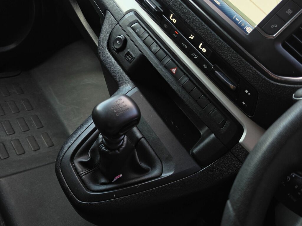 Toyota Proace Verso D-4d L1 Combi Black #53