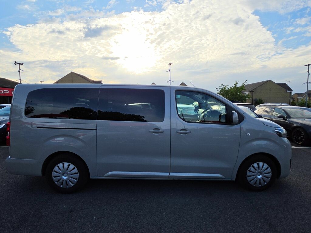 Toyota Proace Verso D-4d L1 Combi Black #25