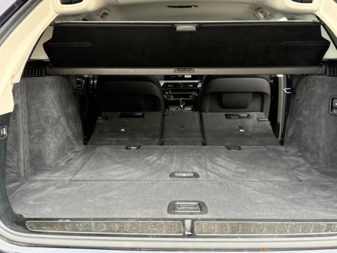 BMW 5 Series Se Blue #22