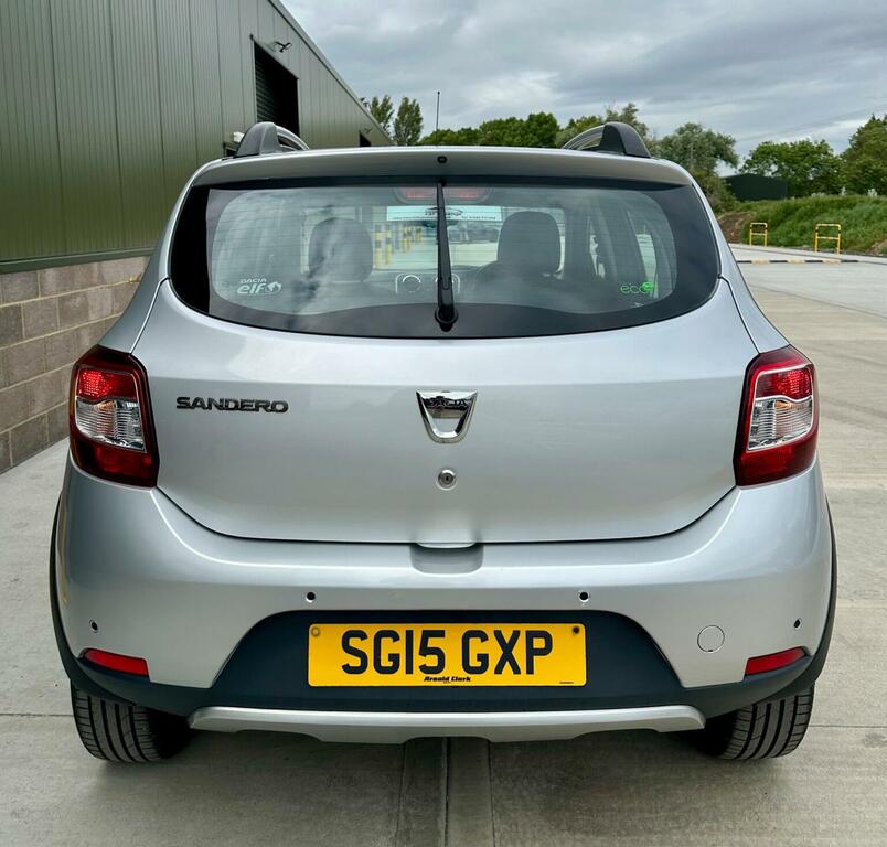 Dacia Sandero Stepway Hatchback 0.9 Tce Laureate Euro 5 201515 SG15GXP Silver #6
