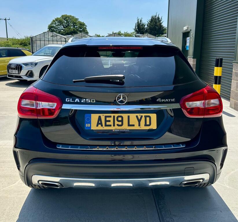 Mercedes-Benz GLA Class Suv 2.0 Gla250 Amg Line Executive 7G-dct 4Matic Black #4