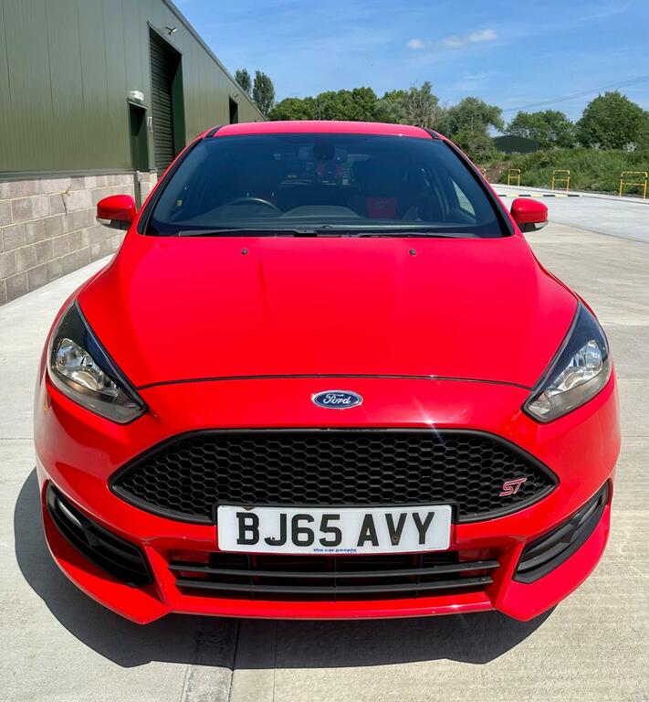 Ford Focus Hatchback 2.0T Ecoboost St-2 Euro 6 Ss 201 BJ65AVY Red #6