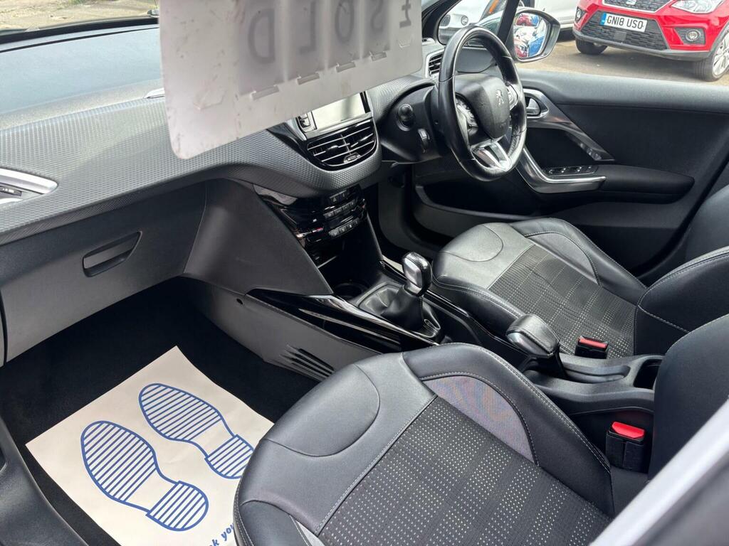 Peugeot 2008 1.2 Puretech Active Red #14