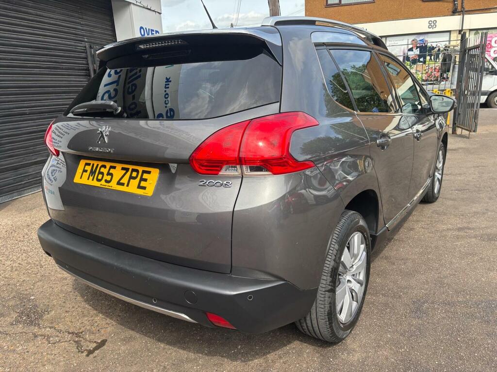 Peugeot 2008 1.2 Puretech Active Red #6