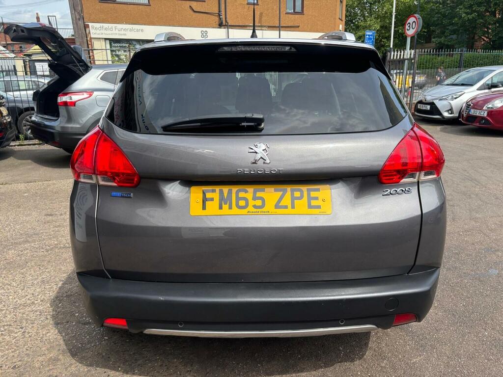 Peugeot 2008 1.2 Puretech Active Red #8