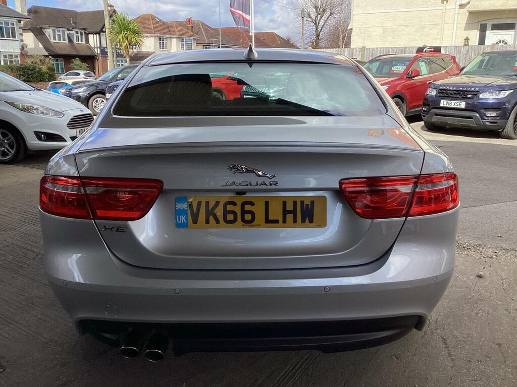 Jaguar XE Saloon 2.0D R-sport Euro 6 Ss 201666 Silver #4