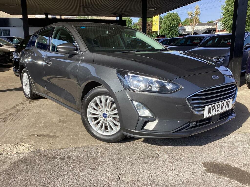Ford Focus Hatchback 1.0T Ecoboost Titanium Euro 6 Ss Grey
