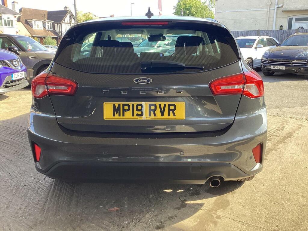 Ford Focus Hatchback 1.0T Ecoboost Titanium Euro 6 Ss MP19RVR Grey #4